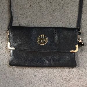 Black crossbody purse